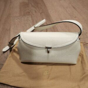 🍕🍕🍕TOTEME T-lock white bag